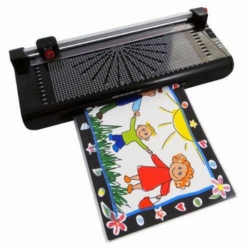 PAVO A4 versatile lamineermachine en rolsnijder in één