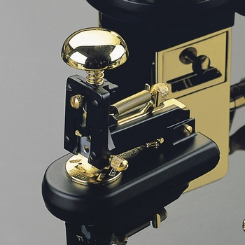 EL Casco M-1 LN  luxe nietmachine klein Zwart / 23 krt Gold