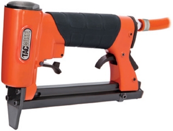 TACWISE perslucht nietmachine voor stoffering, oranje