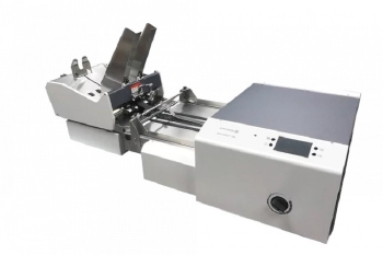 AddressRight 300 met Feeder enveloppen printer