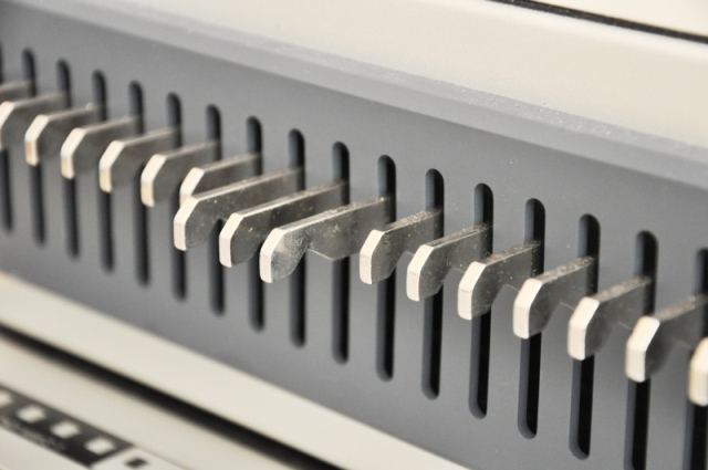 Reco Systems  WB 6 (3:1) draadkam inbindmachine 34-rings