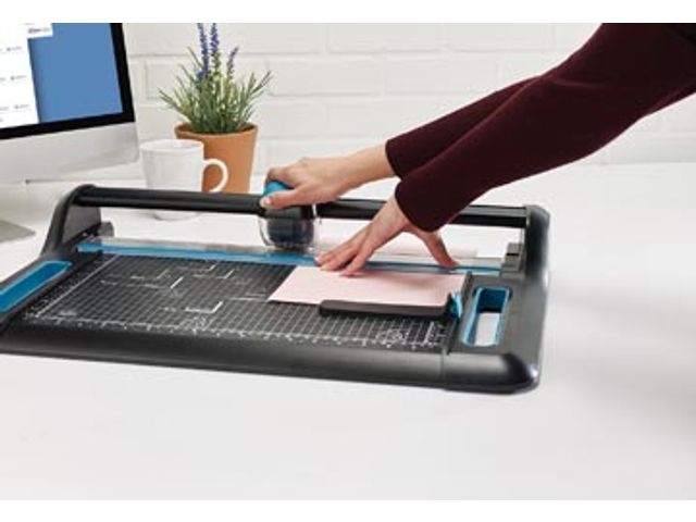 Avery Precision rolsnijmachine A3 formaat, capaciteit 30 vel