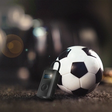 Logilink mobiele luchtcompressor met LED lamp