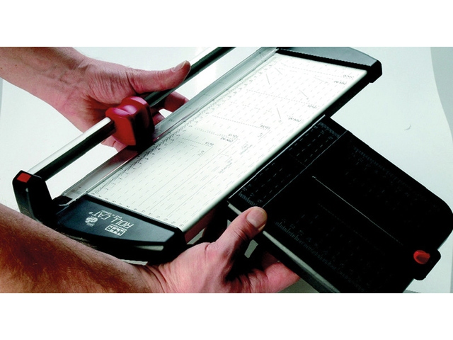 Snijmachine set Möbius & Ruppert voor 6732 golvend mes